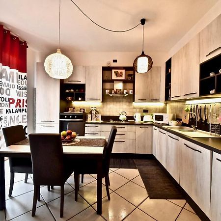 Modern Apartment Halfway Between Milan And Como Cogliate Luaran gambar