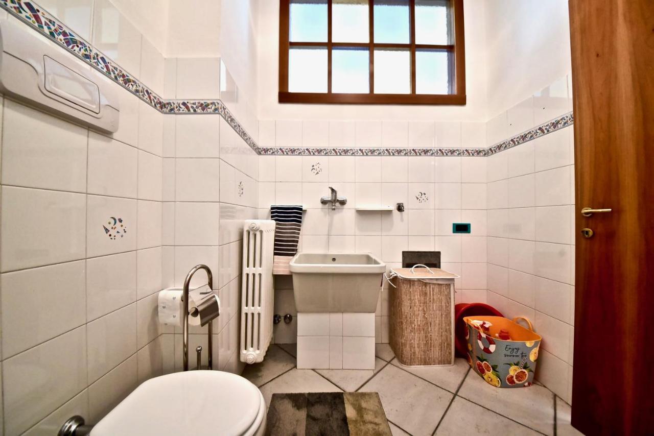 Modern Apartment Halfway Between Milan And Como Cogliate Luaran gambar